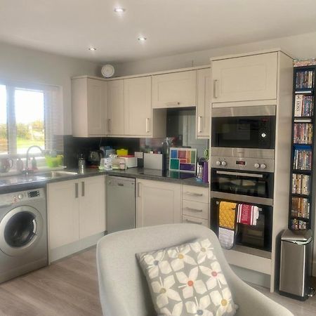 2 Bedroom Cottage Sleeps 4, With Pool Use, Sennen Eksteriør billede